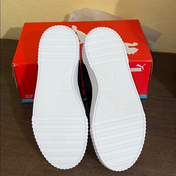 ❤️ Puma ❤️ - Picture 4 of 5